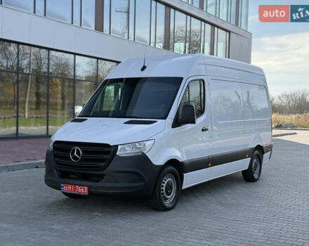 Белый Мерседес Sprinter, объемом двигателя 2.2 л и пробегом 233 тыс. км за 24900 $, фото 2 на Automoto.ua
