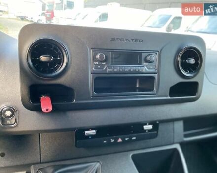 Белый Мерседес Sprinter, объемом двигателя 2.2 л и пробегом 150 тыс. км за 23370 $, фото 52 на Automoto.ua