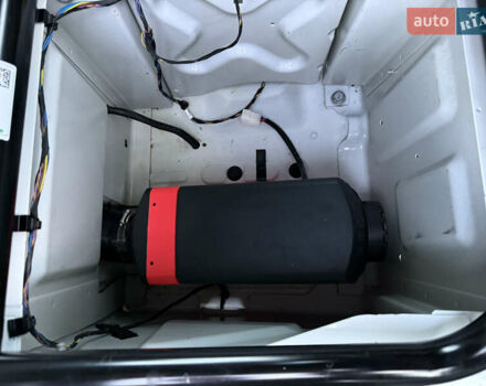 Білий Мерседес Sprinter, об'ємом двигуна 3 л та пробігом 260 тис. км за 34800 $, фото 73 на Automoto.ua