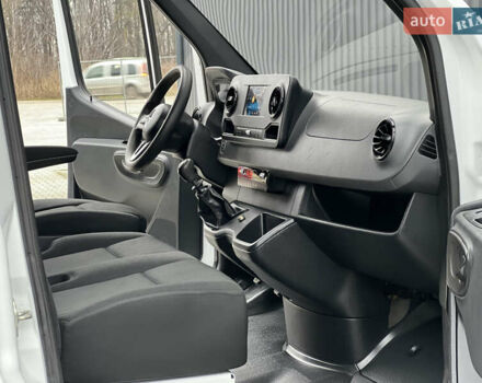 Білий Мерседес Sprinter, об'ємом двигуна 2.2 л та пробігом 249 тис. км за 23900 $, фото 123 на Automoto.ua