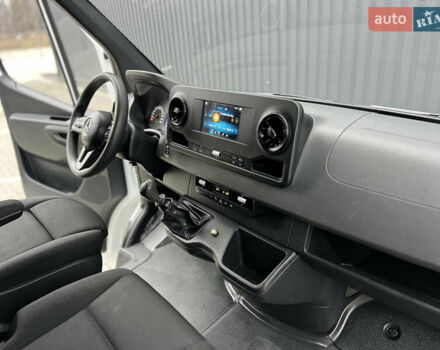 Білий Мерседес Sprinter, об'ємом двигуна 2.2 л та пробігом 249 тис. км за 23900 $, фото 136 на Automoto.ua