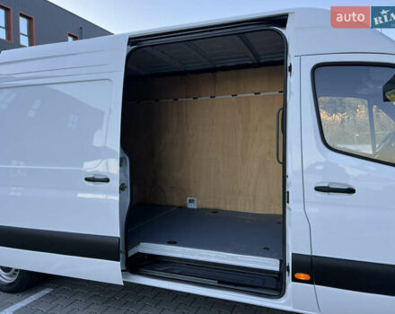 Белый Мерседес Sprinter, объемом двигателя 2.2 л и пробегом 203 тыс. км за 23800 $, фото 99 на Automoto.ua