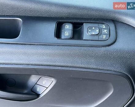 Білий Мерседес Sprinter, об'ємом двигуна 2.2 л та пробігом 322 тис. км за 46282 $, фото 13 на Automoto.ua