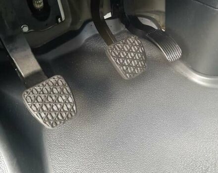 Белый Мерседес Sprinter, объемом двигателя 1.95 л и пробегом 214 тыс. км за 24900 $, фото 16 на Automoto.ua