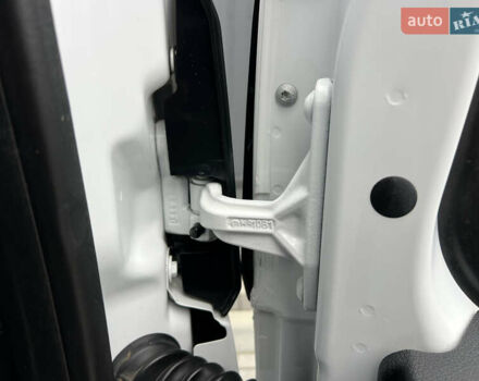 Білий Мерседес Sprinter, об'ємом двигуна 2.2 л та пробігом 249 тис. км за 23900 $, фото 147 на Automoto.ua