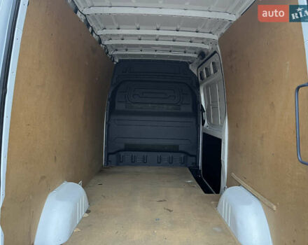 Белый Мерседес Sprinter, объемом двигателя 2.2 л и пробегом 250 тыс. км за 21555 $, фото 22 на Automoto.ua