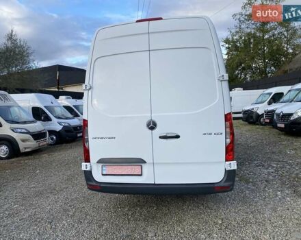 Белый Мерседес Sprinter, объемом двигателя 2.2 л и пробегом 150 тыс. км за 23370 $, фото 14 на Automoto.ua