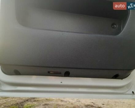 Белый Мерседес Sprinter, объемом двигателя 1.95 л и пробегом 214 тыс. км за 24900 $, фото 42 на Automoto.ua