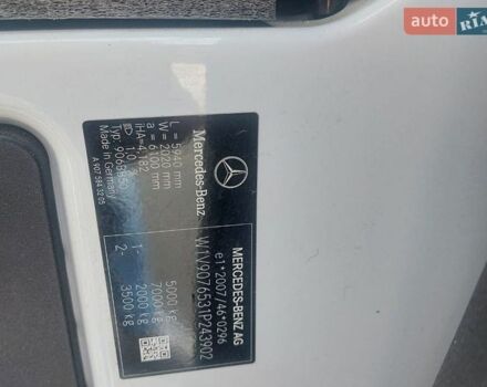Белый Мерседес Sprinter, объемом двигателя 2.2 л и пробегом 101 тыс. км за 35500 $, фото 5 на Automoto.ua