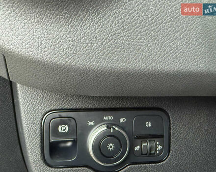 Белый Мерседес Sprinter, объемом двигателя 2.2 л и пробегом 268 тыс. км за 23800 $, фото 8 на Automoto.ua