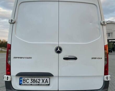 Белый Мерседес Sprinter, объемом двигателя 2.1 л и пробегом 611 тыс. км за 22800 $, фото 2 на Automoto.ua