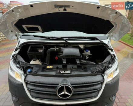 Белый Мерседес Sprinter, объемом двигателя 2.2 л и пробегом 308 тыс. км за 24499 $, фото 31 на Automoto.ua