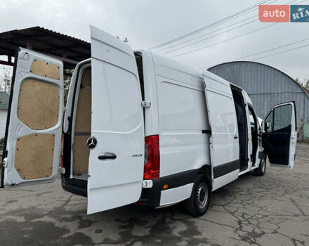 Белый Мерседес Sprinter, объемом двигателя 2.14 л и пробегом 256 тыс. км за 26900 $, фото 56 на Automoto.ua
