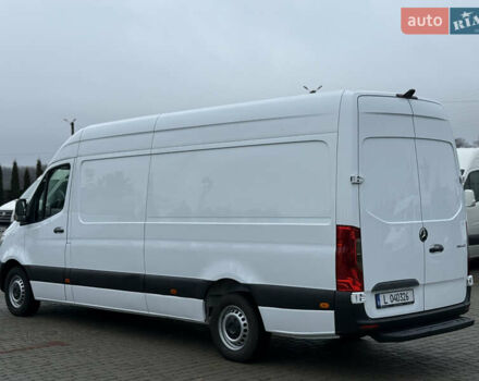 Белый Мерседес Sprinter, объемом двигателя 2.2 л и пробегом 268 тыс. км за 23800 $, фото 4 на Automoto.ua