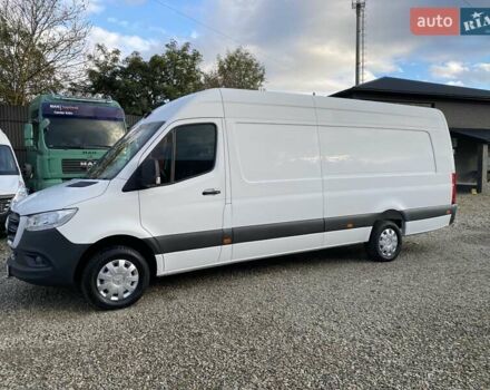 Белый Мерседес Sprinter, объемом двигателя 2.2 л и пробегом 150 тыс. км за 23370 $, фото 5 на Automoto.ua