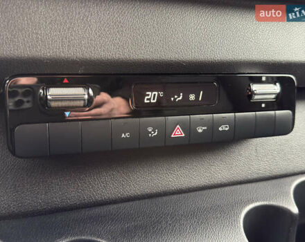 Белый Мерседес Sprinter, объемом двигателя 3 л и пробегом 207 тыс. км за 44500 $, фото 45 на Automoto.ua