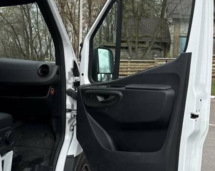 Белый Мерседес Sprinter, объемом двигателя 3 л и пробегом 207 тыс. км за 37000 $, фото 47 на Automoto.ua