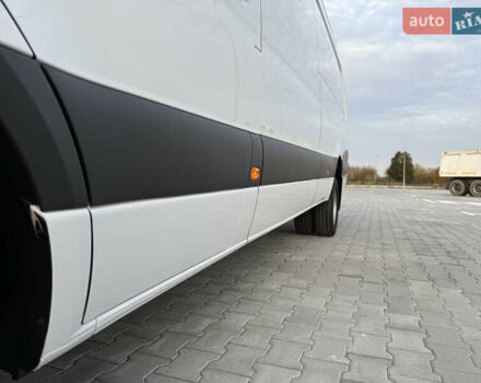 Белый Мерседес Sprinter, объемом двигателя 3 л и пробегом 6 тыс. км за 72000 $, фото 29 на Automoto.ua