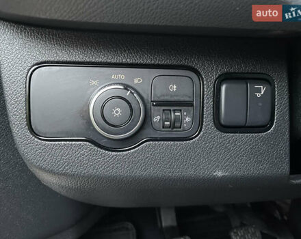 Белый Мерседес Sprinter, объемом двигателя 2.2 л и пробегом 179 тыс. км за 31000 $, фото 11 на Automoto.ua