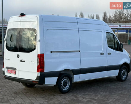 Белый Мерседес Sprinter, объемом двигателя 2 л и пробегом 188 тыс. км за 29999 $, фото 14 на Automoto.ua