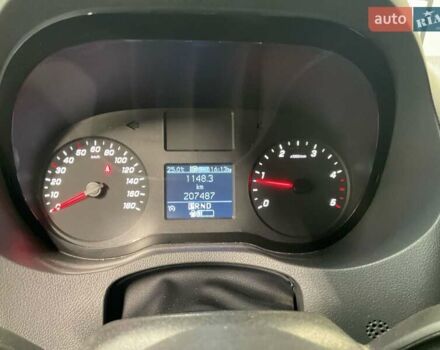 Белый Мерседес Sprinter, объемом двигателя 2 л и пробегом 208 тыс. км за 27000 $, фото 7 на Automoto.ua