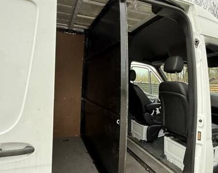 Белый Мерседес Sprinter, объемом двигателя 3 л и пробегом 207 тыс. км за 37000 $, фото 36 на Automoto.ua