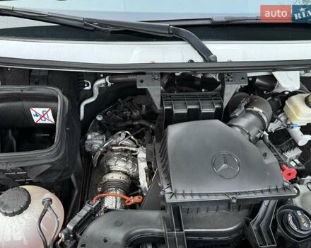 Белый Мерседес Sprinter, объемом двигателя 2 л и пробегом 210 тыс. км за 29850 $, фото 63 на Automoto.ua