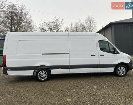 Белый Мерседес Sprinter, объемом двигателя 2.08 л и пробегом 140 тыс. км за 28990 $, фото 22 на Automoto.ua