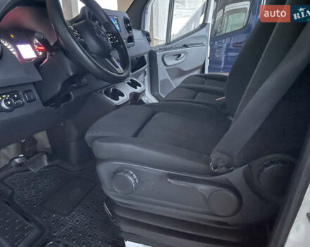 Белый Мерседес Sprinter, объемом двигателя 2 л и пробегом 250 тыс. км за 27900 $, фото 8 на Automoto.ua