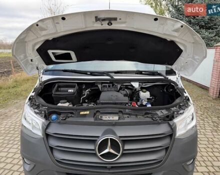 Белый Мерседес Sprinter, объемом двигателя 1.95 л и пробегом 92 тыс. км за 39999 $, фото 58 на Automoto.ua