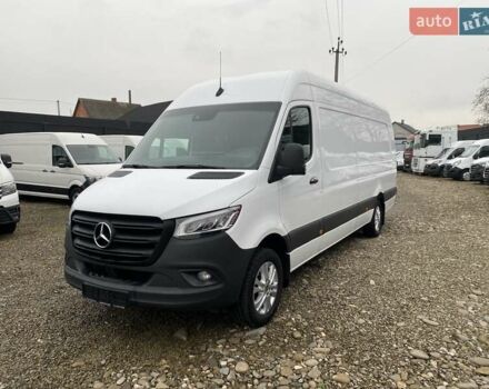 Белый Мерседес Sprinter, объемом двигателя 2.08 л и пробегом 140 тыс. км за 28990 $, фото 4 на Automoto.ua