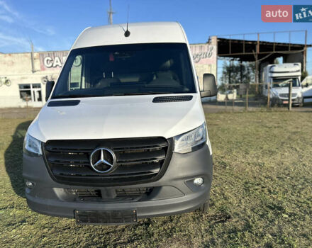 Белый Мерседес Sprinter, объемом двигателя 2 л и пробегом 145 тыс. км за 28999 $, фото 5 на Automoto.ua