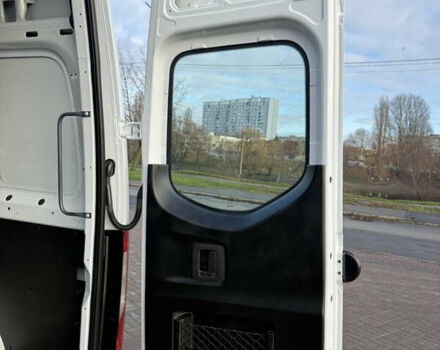 Белый Мерседес Sprinter, объемом двигателя 2 л и пробегом 188 тыс. км за 29999 $, фото 112 на Automoto.ua