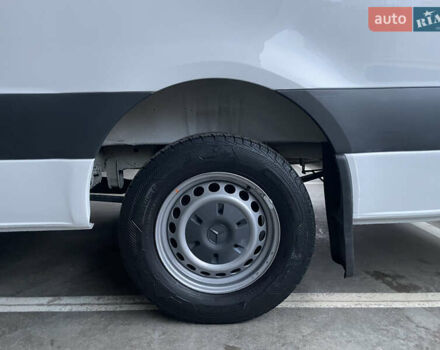 Белый Мерседес Sprinter, объемом двигателя 2 л и пробегом 250 тыс. км за 27900 $, фото 2 на Automoto.ua