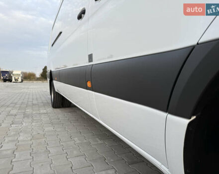 Белый Мерседес Sprinter, объемом двигателя 3 л и пробегом 6 тыс. км за 72000 $, фото 35 на Automoto.ua