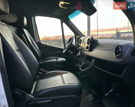 Белый Мерседес Sprinter, объемом двигателя 2 л и пробегом 145 тыс. км за 28999 $, фото 45 на Automoto.ua