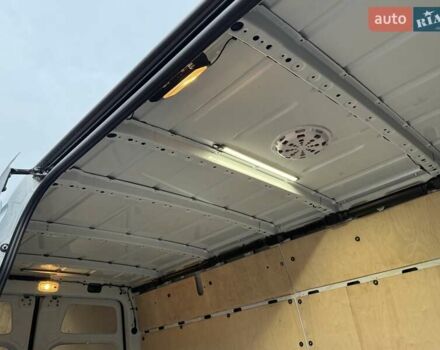 Белый Мерседес Sprinter, объемом двигателя 2 л и пробегом 210 тыс. км за 29850 $, фото 56 на Automoto.ua