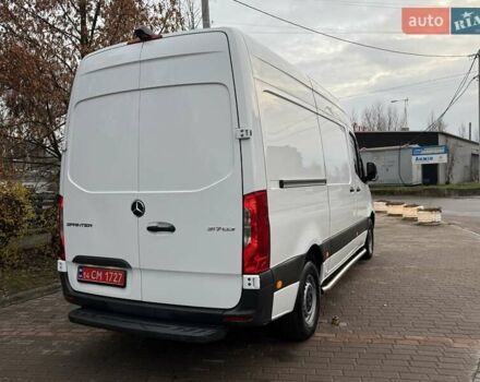 Белый Мерседес Sprinter, объемом двигателя 2 л и пробегом 210 тыс. км за 29850 $, фото 11 на Automoto.ua