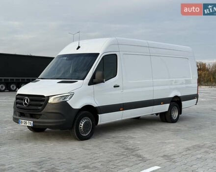 Белый Мерседес Sprinter, объемом двигателя 3 л и пробегом 6 тыс. км за 72000 $, фото 6 на Automoto.ua