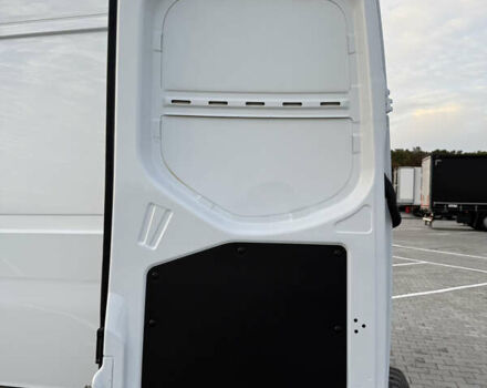 Белый Мерседес Sprinter, объемом двигателя 3 л и пробегом 6 тыс. км за 72000 $, фото 50 на Automoto.ua
