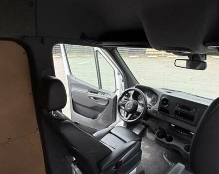 Белый Мерседес Sprinter, объемом двигателя 3 л и пробегом 207 тыс. км за 37000 $, фото 32 на Automoto.ua