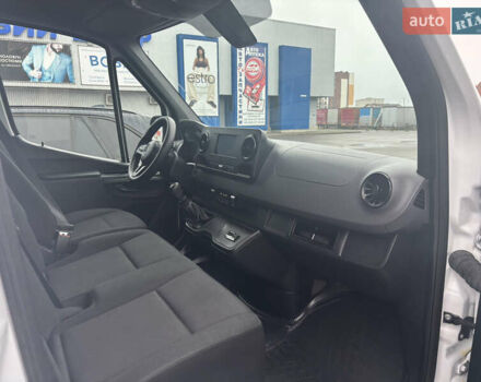 Білий Мерседес Sprinter, об'ємом двигуна 2 л та пробігом 351 тис. км за 24300 $, фото 22 на Automoto.ua