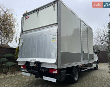 Белый Мерседес Sprinter, объемом двигателя 2.2 л и пробегом 179 тыс. км за 31000 $, фото 4 на Automoto.ua