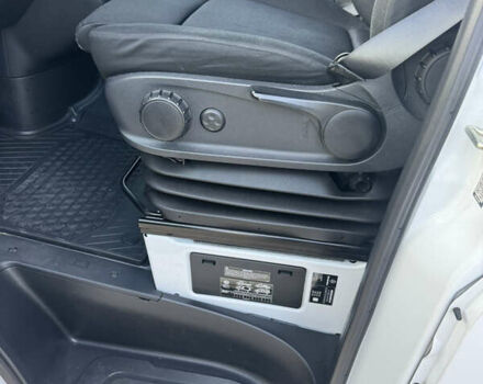 Белый Мерседес Sprinter, объемом двигателя 3 л и пробегом 158 тыс. км за 47500 $, фото 24 на Automoto.ua