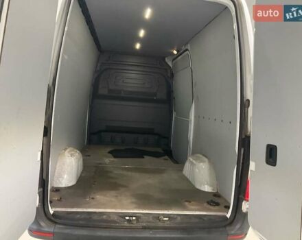 Белый Мерседес Sprinter, объемом двигателя 2 л и пробегом 208 тыс. км за 27000 $, фото 4 на Automoto.ua