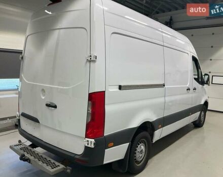 Белый Мерседес Sprinter, объемом двигателя 2 л и пробегом 208 тыс. км за 27000 $, фото 1 на Automoto.ua