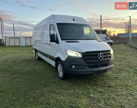 Белый Мерседес Sprinter, объемом двигателя 2 л и пробегом 145 тыс. км за 28999 $, фото 1 на Automoto.ua