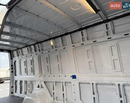 Белый Мерседес Sprinter, объемом двигателя 3 л и пробегом 6 тыс. км за 72000 $, фото 54 на Automoto.ua
