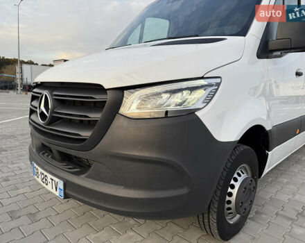 Белый Мерседес Sprinter, объемом двигателя 3 л и пробегом 6 тыс. км за 72000 $, фото 15 на Automoto.ua