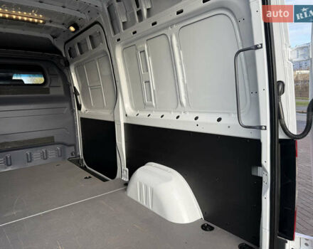 Белый Мерседес Sprinter, объемом двигателя 2 л и пробегом 188 тыс. км за 29999 $, фото 109 на Automoto.ua